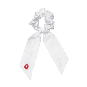 Marilyn Monroe™ Blissy Dream Set Close-Up – Blissy 22 Momme Silk