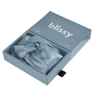 Blissy Ash Blue Blissy Bonnet Lifestyle – Mulberry Silk