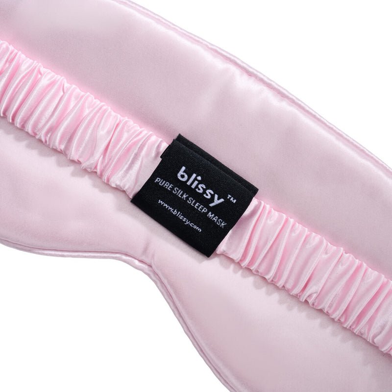 Blissy Blush Sleep Mask Lifestyle – Mulberry Silk