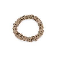 Champagne Blissy Skinny Scrunchies Close-Up – Blissy 22 Momme Silk