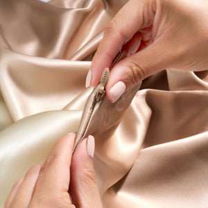 Blissy King Champagne Ombre Pillowcase Lifestyle – Mulberry Silk
