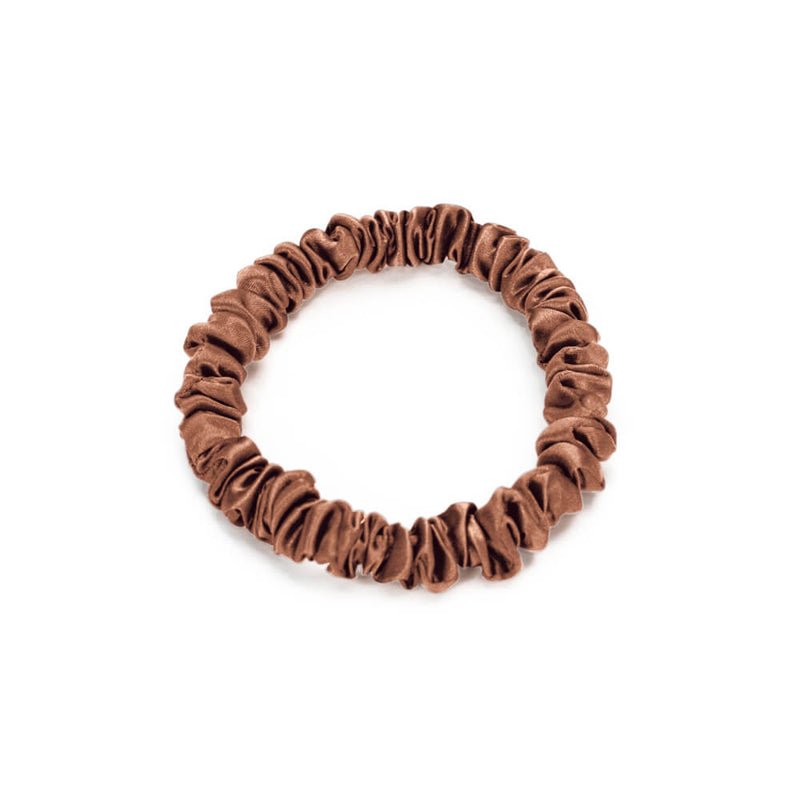 Cinnamon Blissy Skinny Scrunchies Close-Up – Blissy 22 Momme Silk