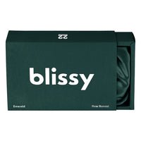 Blissy Emerald Silk Blissy Bow Bonnet Detail –