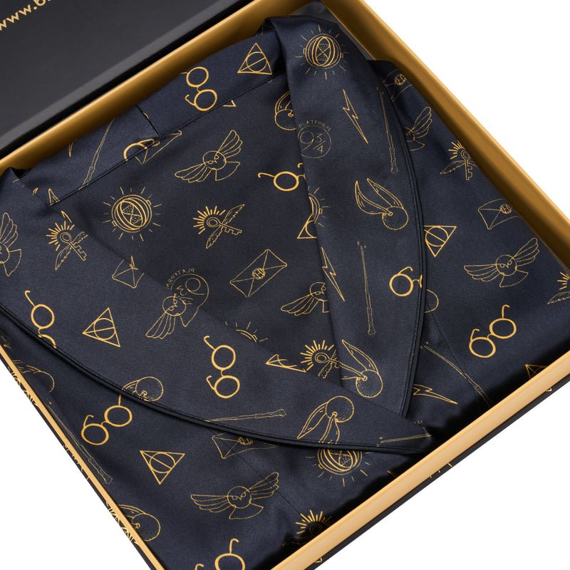 Blissy Harry Potter™ Wizarding World Icons Silk Classic Robe Detail –