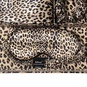 Blissy Standard Leopard Blissy Dream Set Lifestyle – Mulberry Silk