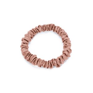 Pink Blissy Skinny Scrunchies Close-Up – Blissy 22 Momme Silk