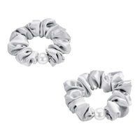 Blissy Silver Blissy Pearl Scrunchies Lifestyle – Mulberry Silk