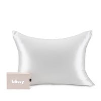 Blissy 100% Pure Mulberry Silk Blissy Silk Pillowcase Lifestyle – Mulberry Silk