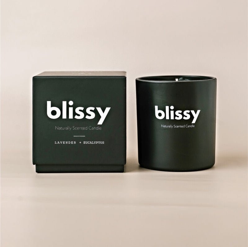 Blissy Lavender & Eucalyptus Blissy Candle Lifestyle – Mulberry Silk