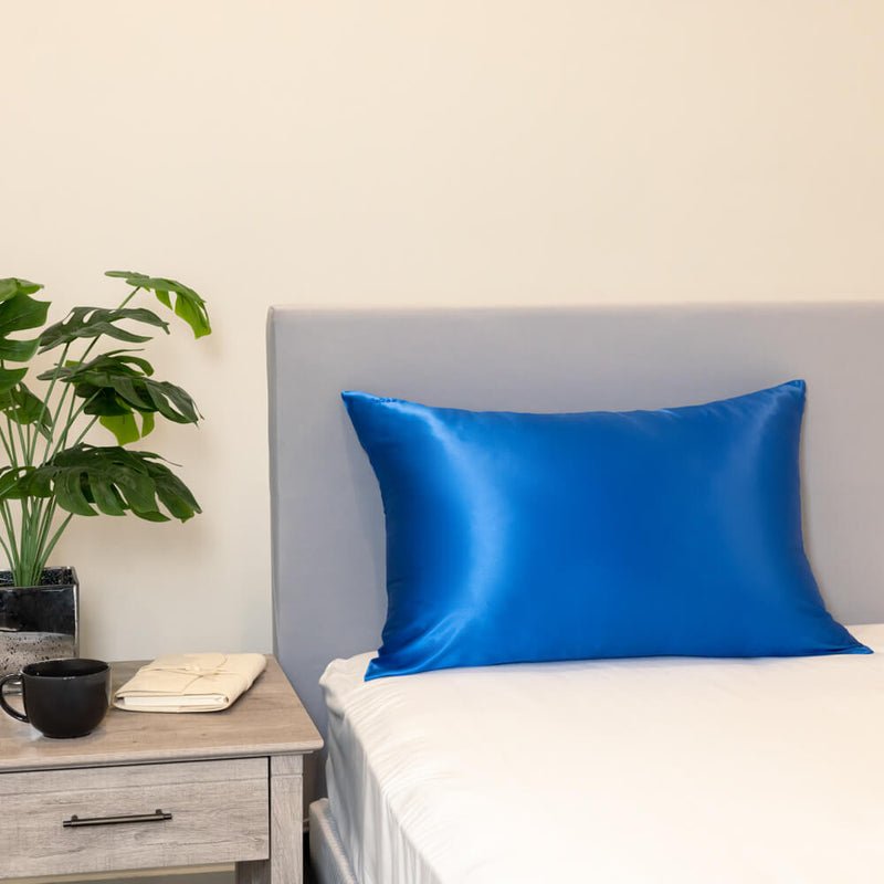 Azure Pillowcase Close-Up – Blissy 22 Momme Silk