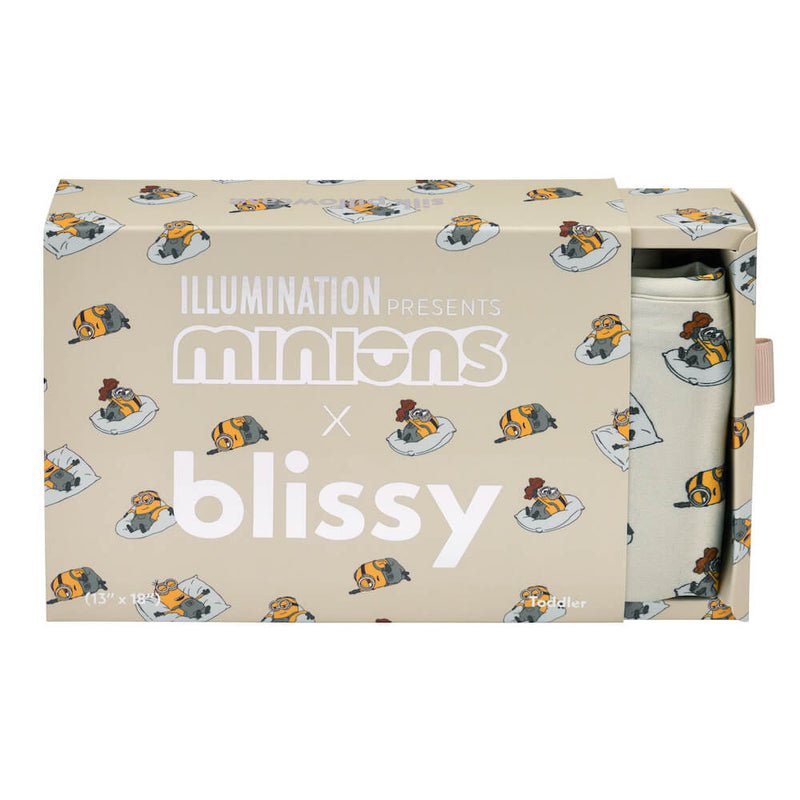 Blissy Chillin' Minions Pillowcase Lifestyle – Mulberry Silk