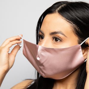 Blissy Pink Face Mask Lifestyle – Mulberry Silk