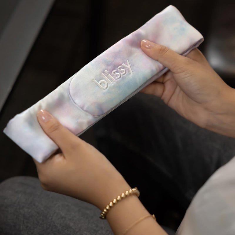 Blissy Tie-Dye Silk Blissy Beauty Band Detail –