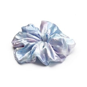 Blissy Tie-Dye Blissy Oversized Scrunchie Lifestyle – Mulberry Silk