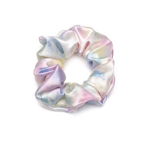 Blissy Yellow Tie-Dye Blissy Scrunchies Lifestyle – Mulberry Silk