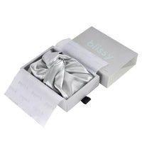 Blissy Silver Blissy Bonnet Lifestyle – Mulberry Silk
